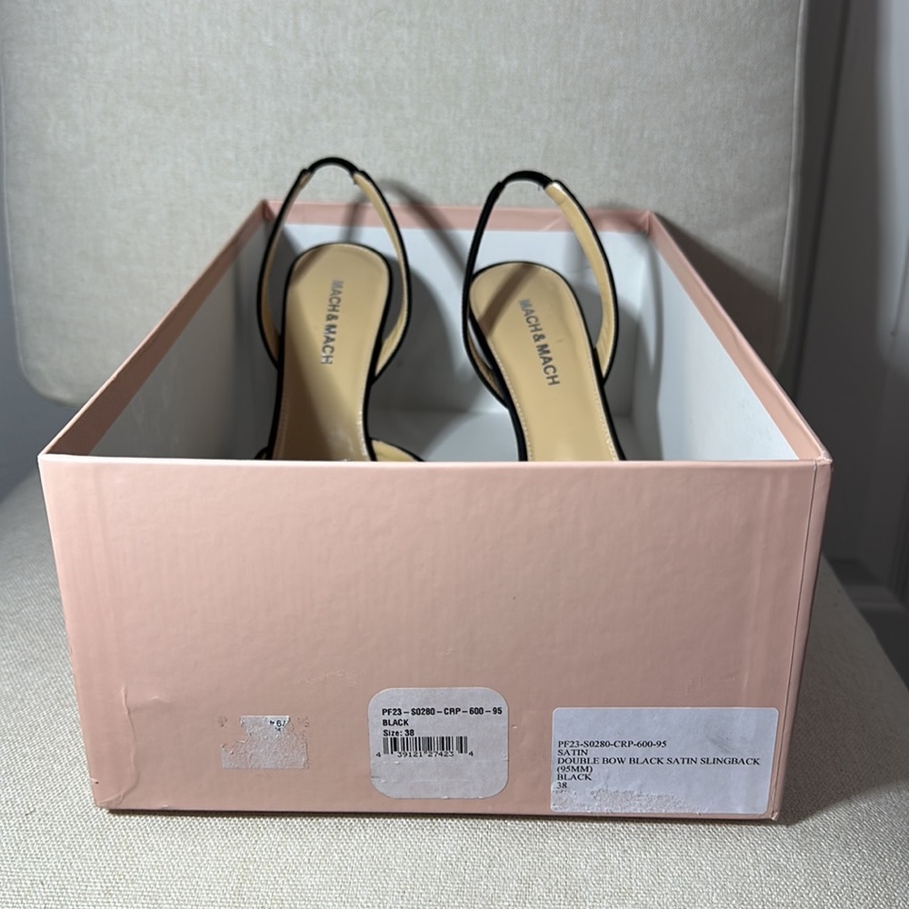 MACH & MACH
Double Bow 100mm slingback pumps. size 38. color black - Picture 5 of 10
